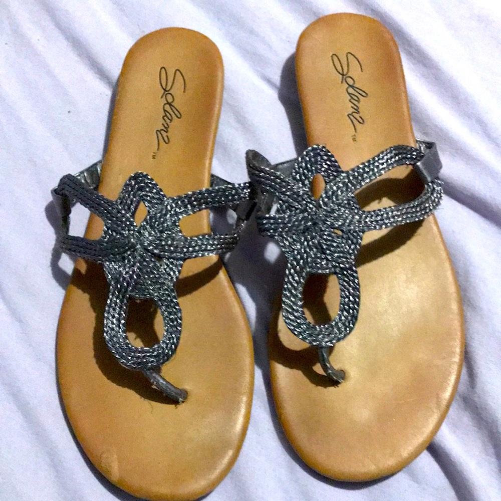 Silver braided flip flops - Picture 1 of 4